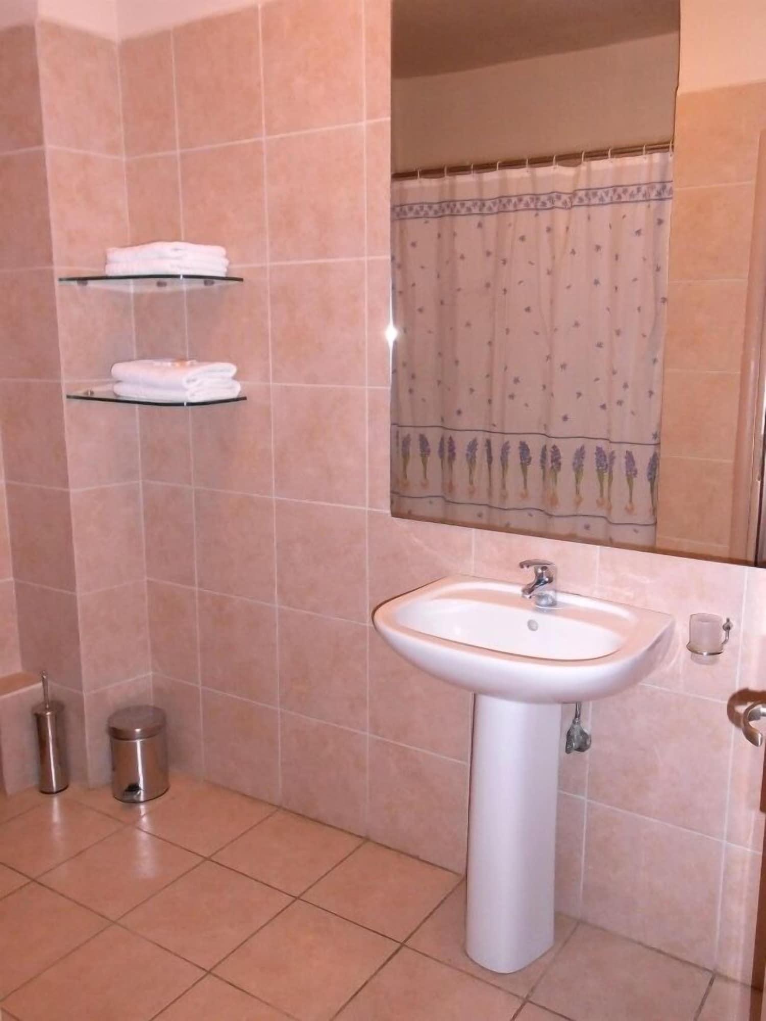 Lambrinos Suites Platanias  Bagian luar foto