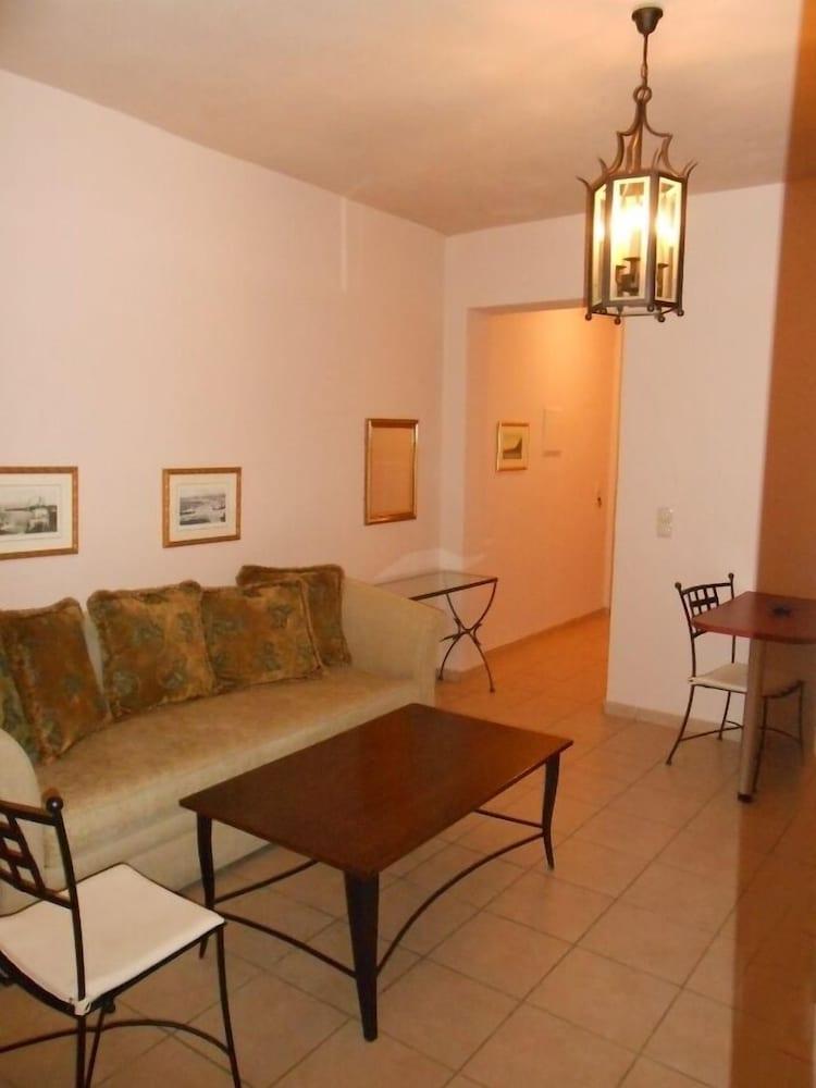 Lambrinos Suites Platanias  Bagian luar foto