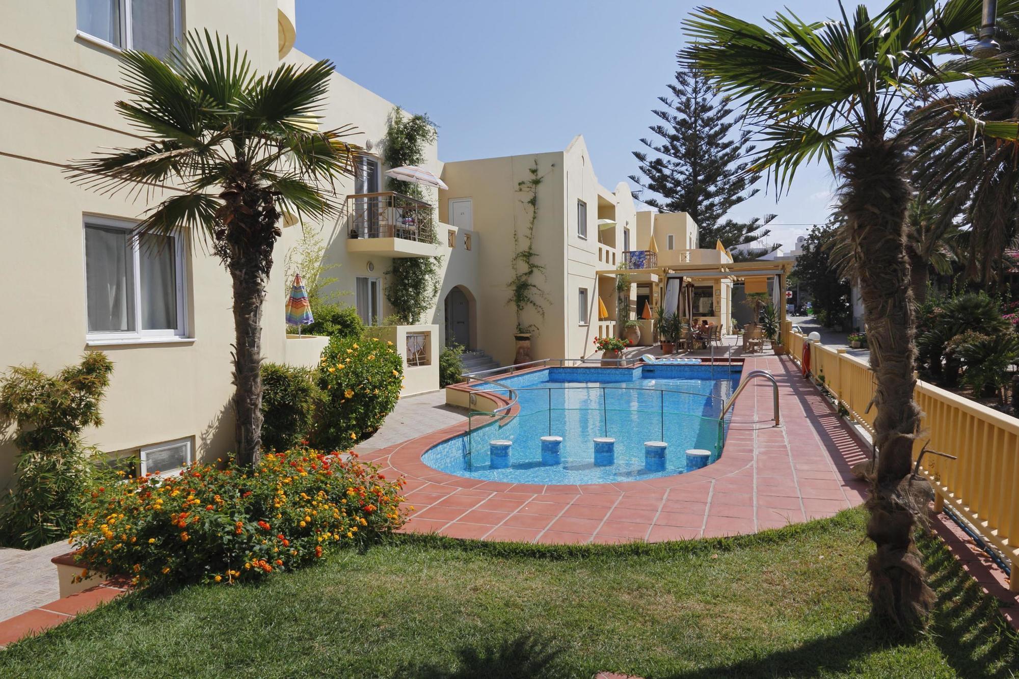 Lambrinos Suites Platanias  Bagian luar foto