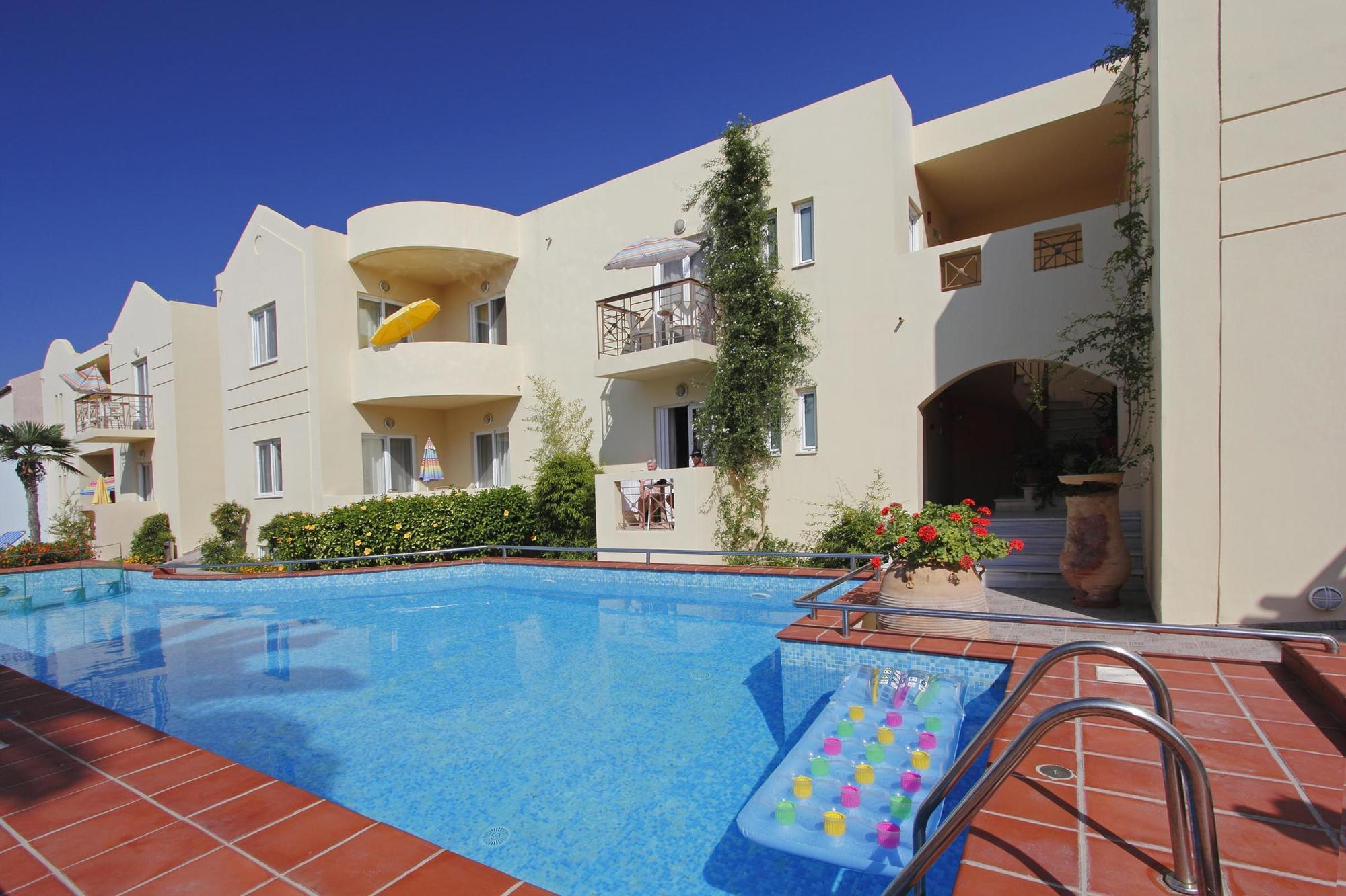 Lambrinos Suites Platanias  Bagian luar foto